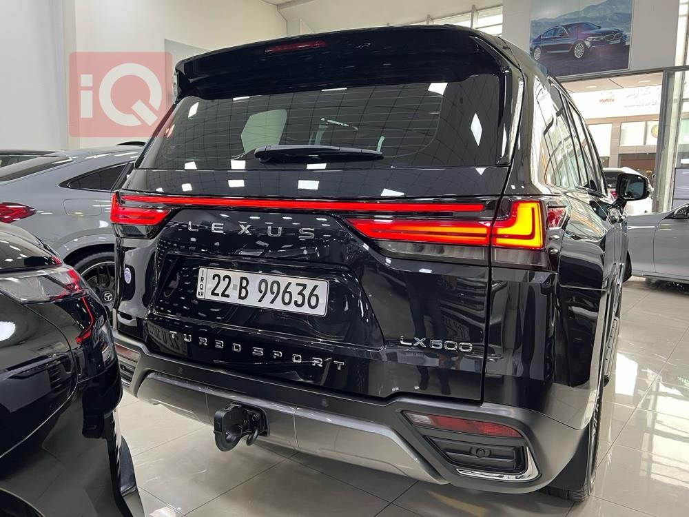 Lexus LX